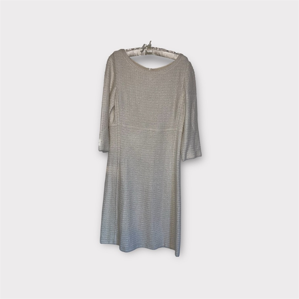 St. John Collection Elegant cream tweed long sleeve/wrist length Dress. 6